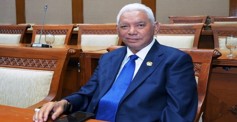 Awang  Faroek : Tarik Investor, OSS Harus Jalan