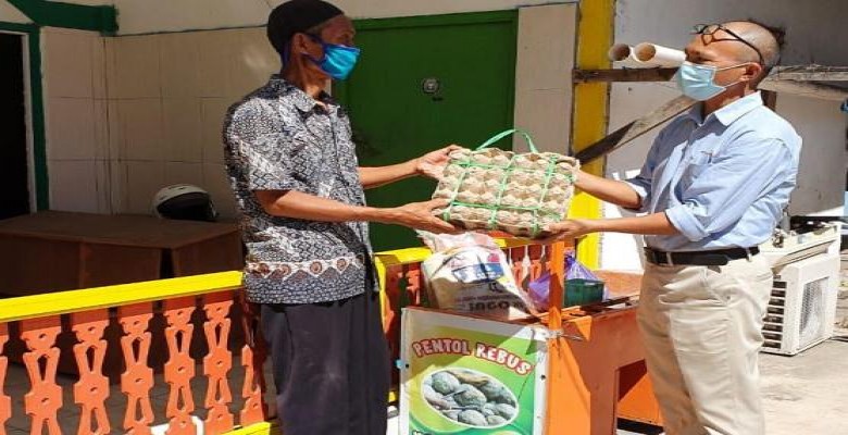 KPC-YPPSB Salurkan Sembako ke Warga Terdampak Covid-19