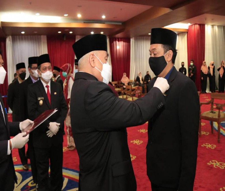Pemrov Kaltim Beri Penghargaan ASN Berprestasi