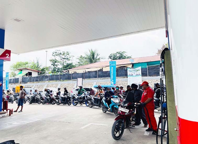 Penyaluran Pertalite di Berau Tembus 226 Ribu Liter dalam Dua Hari, Tapi Antrean SPBU Masih Mengular