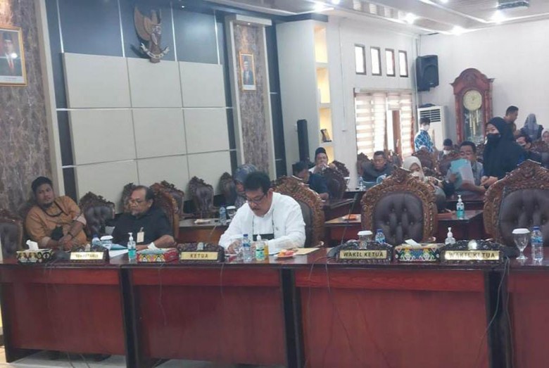 DPRD Gelar Paripurna, Wali kota Sampaikan Nota Penjelasan APBD Tahun 2021