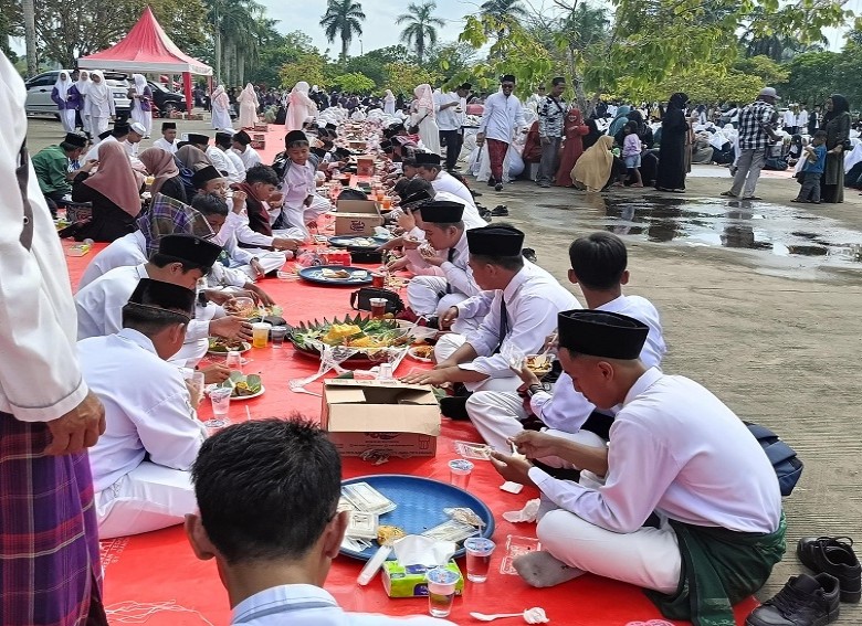 Peringati Hari Santri Nasional 2024, Pemkab Kukar Gelar Beseprah Bersama 3.500 Santri