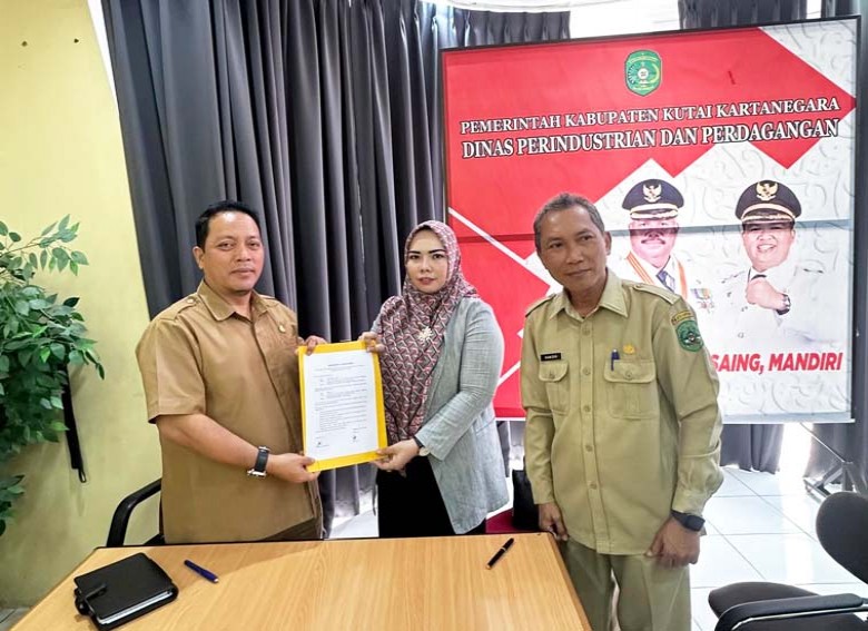 Upayakan Pelaku Usaha Lokal Naik Kelas, Disperindag Kukar Teken Mou Dengan PPKN