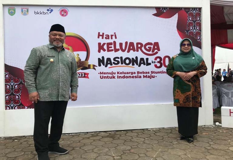 Wabup dan Ketua TP PKK Berau Hadiri Peringatan Harganas di Banyuasin