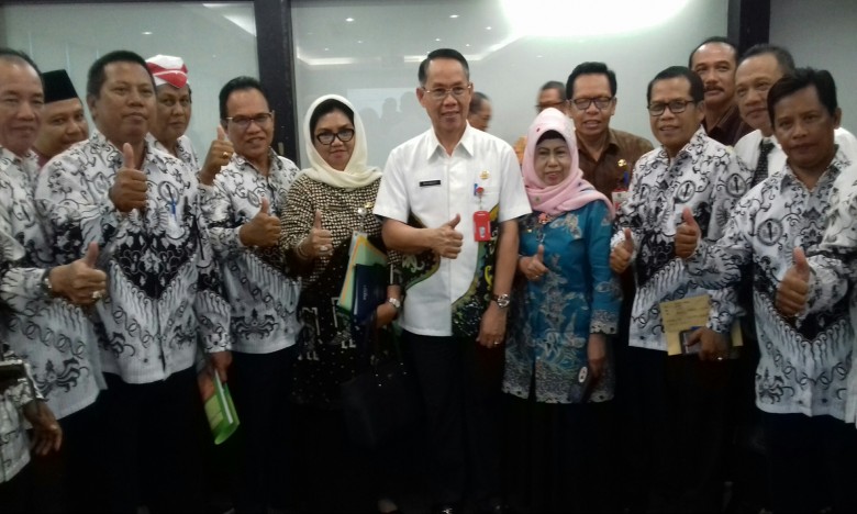 Soal Dana BOS dan Insentif Guru : Pemprov Kaltim Setuju Tidak Membedakan Sekolah Swasta dan Negeri