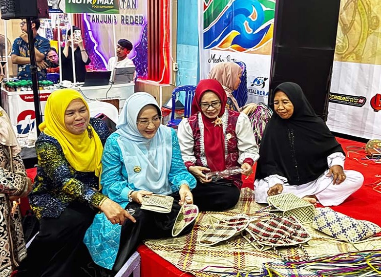 Pelaku UMKM Bisa Urus NIB dan Sertifikasi Halal di Stand Diskoperindag Berau Expo 2026