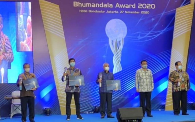 Kaltim Terima Anugerah Bhumandala Award, Isran: Kaltim Masih Terbaik di Kalimantan
