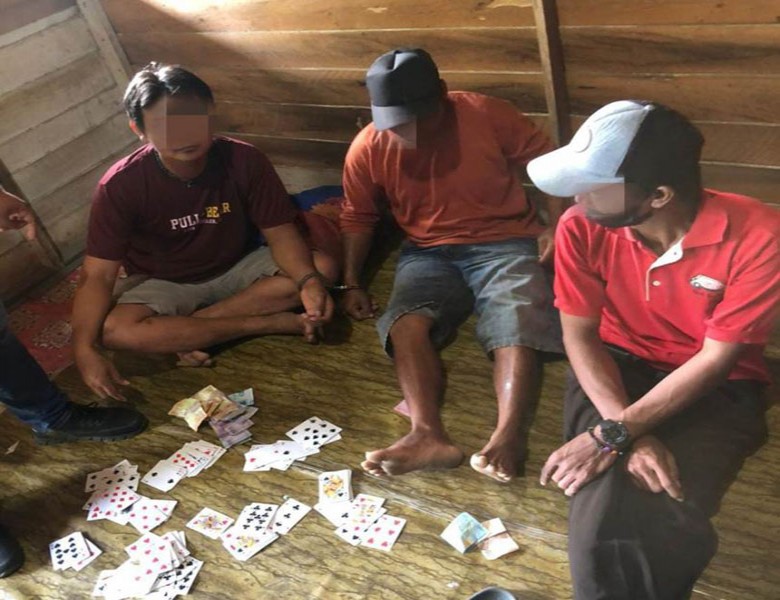 Polisi Ringkus 8 Pelaku Judi Kartu Resmi di Sebulu