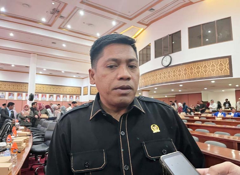 Harga Jual TBS Kelapa Sawit Rendah, Dewan Minta Dinas Perkebunan Tegas Terapkan Aturan Provinsi