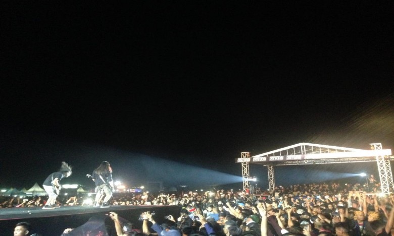 Skid Row Dan Jamrud Sukses Meriahkan Rock In Borneo 2017