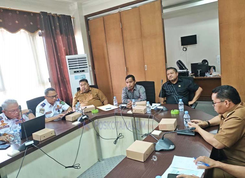 DPRD Kukar Siapkan Langkah Bertahap Tangani Jalan Rusak di Muara Jawa Ilir