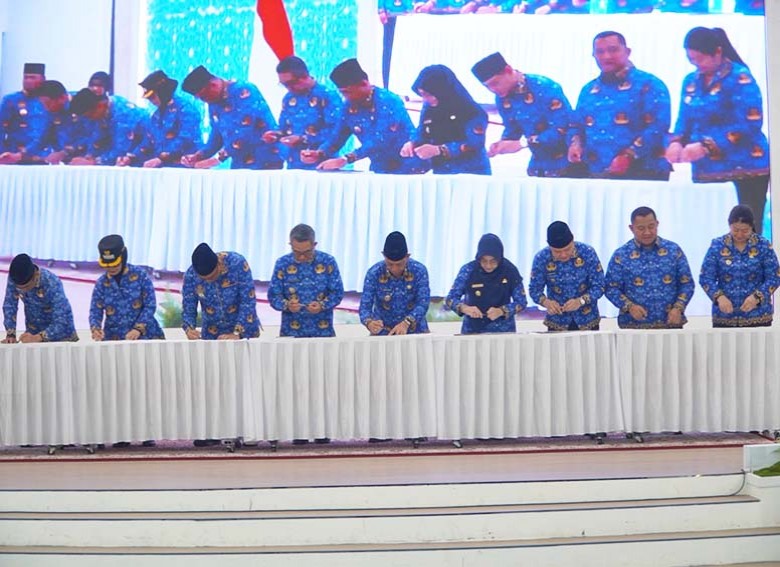 Komitmen Akselerasi Pembangunan dan Penerapan Manajemen Talenta