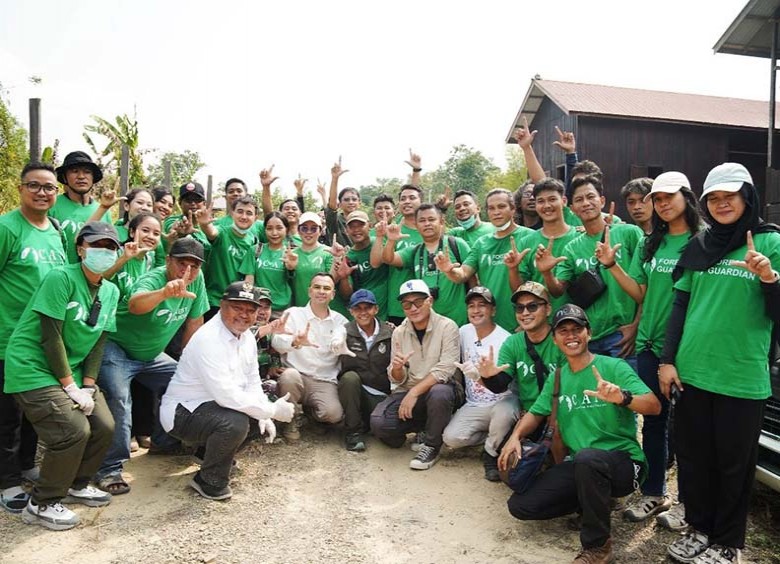 Raffi Ahmad, Gading Marten dan Irfan Hakim Sumbang Rp500 Juta untuk Warga Berau Terdampak Karhutla
