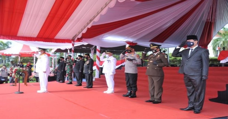 Ketua DPRD Kukar Ikuti Upacara HUT RI ke 75