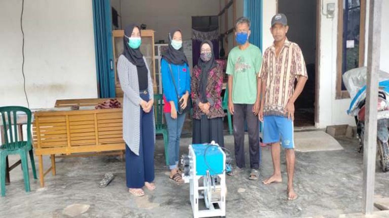 Tingkatkan Perekonomian, Bumdes Lebak Mantan Fasilitasi 5 Unit Mesin Produksi Tusuk Sate