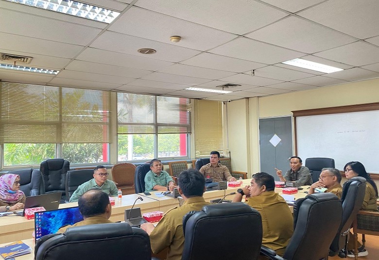 Asisten II Setkab Kukar Pimpin Rapat Rencana Pembangunan Gedung DP3A