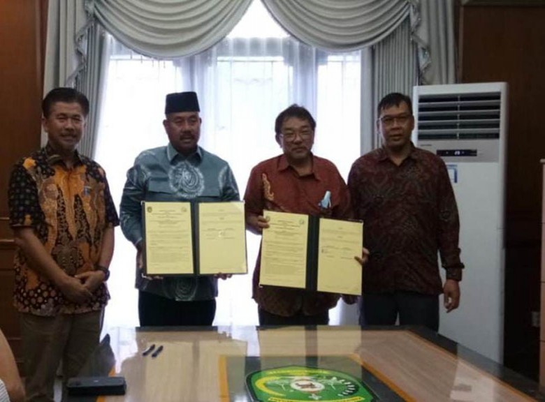 Bupati Kukar Teken MoU dengan Dua Perguruan Tinggi