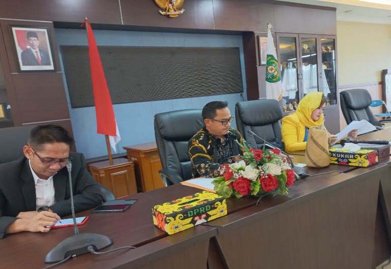 Jalan Desa Kayu Batu Diduga Digunakan untuk Aktivitas Pertambangan, Komisi II DPRD Gelar RDP Hadirkan Pihak Terkait
