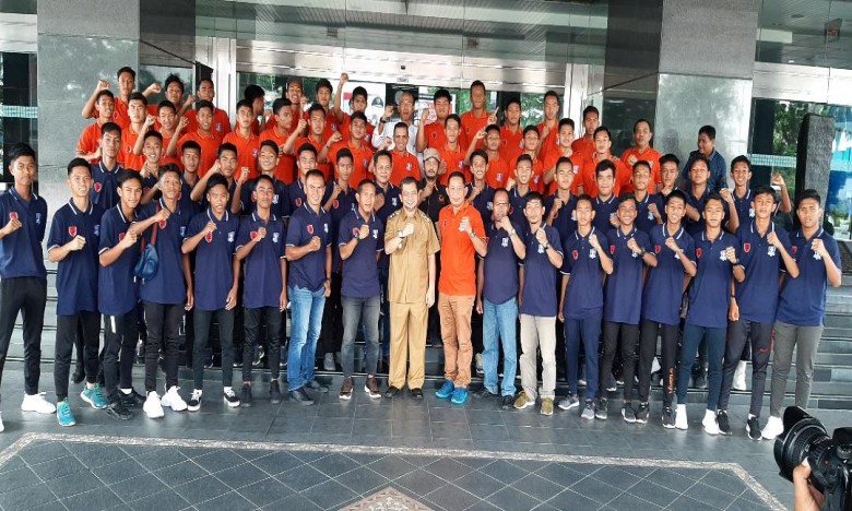 Lepas PS Panajam Utama  Dilaga Piala Suratin,  Wagub: Kalau Juara Semuanya Mendapat Beasiswa 
