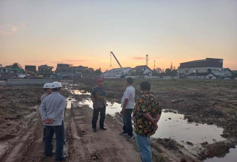 Progres Pembangunan Pasar Modern Tangga Arung On The Track