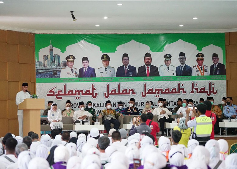 Gubernur Lepas Jamaah Haji Kaltim, Isran Berpesan Jaga Kesehatan dan Banyaki Baca Shalawat