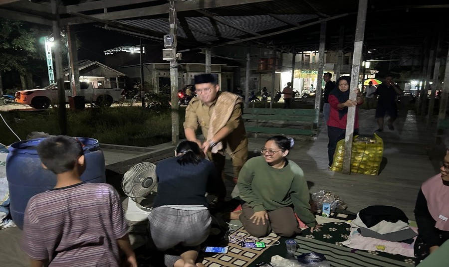 Respon Cepat, Wabup Kukar Rendi Solihin Datangi Lokasi Kebakaran di Desa Sumber Sari