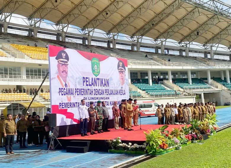 Bupati Kukar Lantik 3.870 PPPK, Tegaskan Komitmen Pemkab Dalam Penataan ASN dan Evaluasi Tahuhan