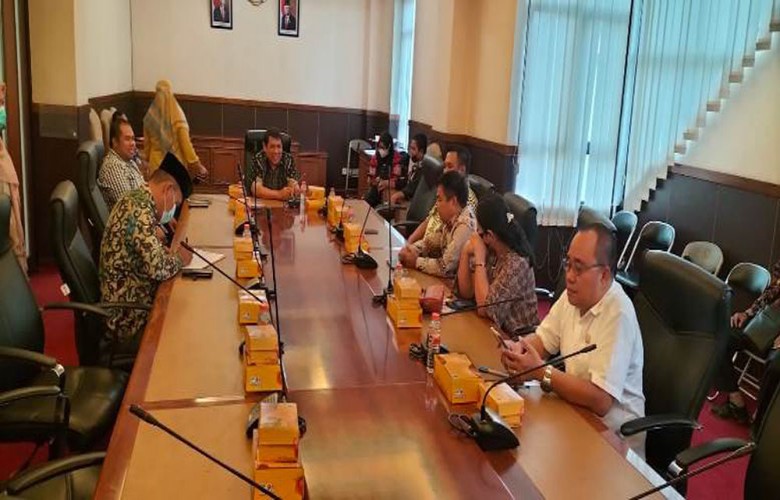 DPRD Kukar Terima Kunjungan DPRD Kubar