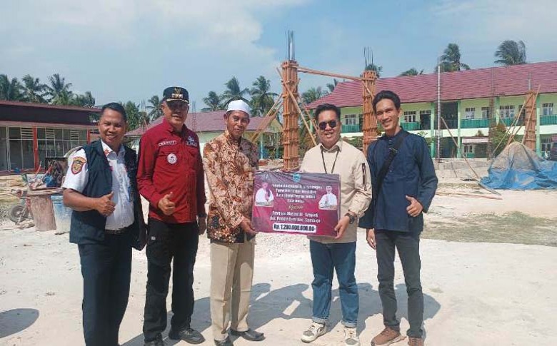 Program Kukar Berkah, Rendi Solihin Salurkan Rp 1,2 Miliar untuk Ponpes Al - Arsyadi