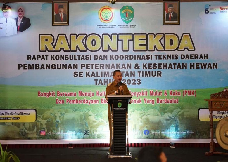 Buka Rakontek Pembangunan Peternakan Tahun 2023, Wagub Harapkan Disnak Terus Berisnergi Dengan OPD Didaerah