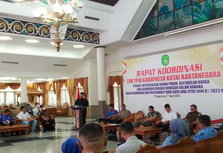 Bupati Edi Damansyah Pimpin Rapat Koordinasi Bahas Ketersediaan Bahan Pokok
