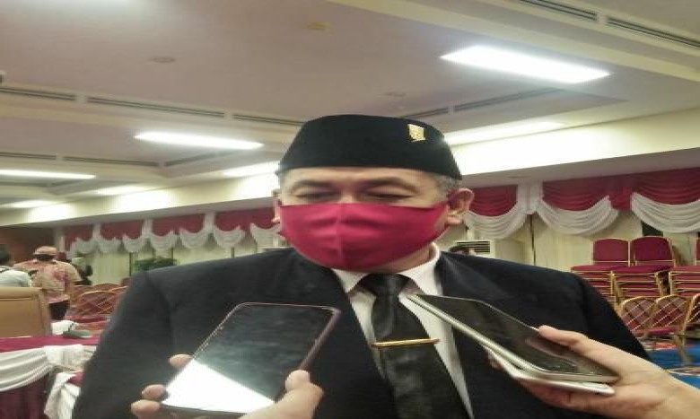 Anggota DPRD Bontang Maming  Minta Pemberian LKS  Pelajar Dibagikan Merata
