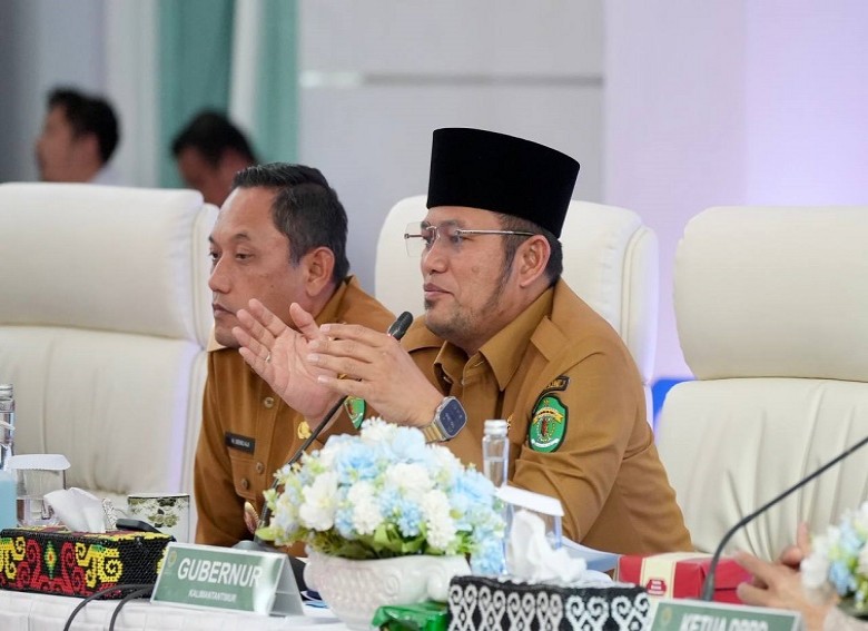 Gubernur Rudy Breafing Kepala OPD, Pastikan Program Gratispol Berjalan Baik