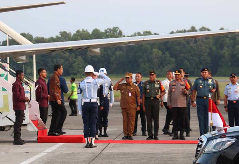 Pj Gubernur Sambut Kedatangan Presiden Jokowi