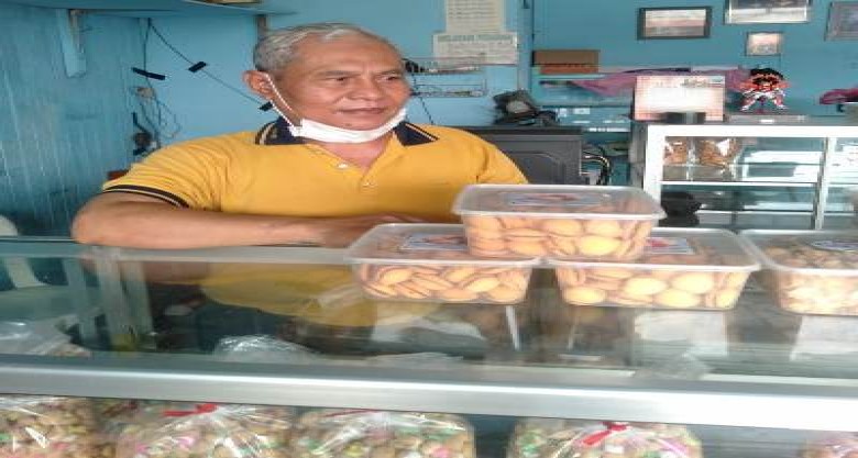 UKM Center Jalan Kartini yang Bertahan Ditengah Pandemi Covid-19, Menjual Beragam Jajanan Khas Kutai