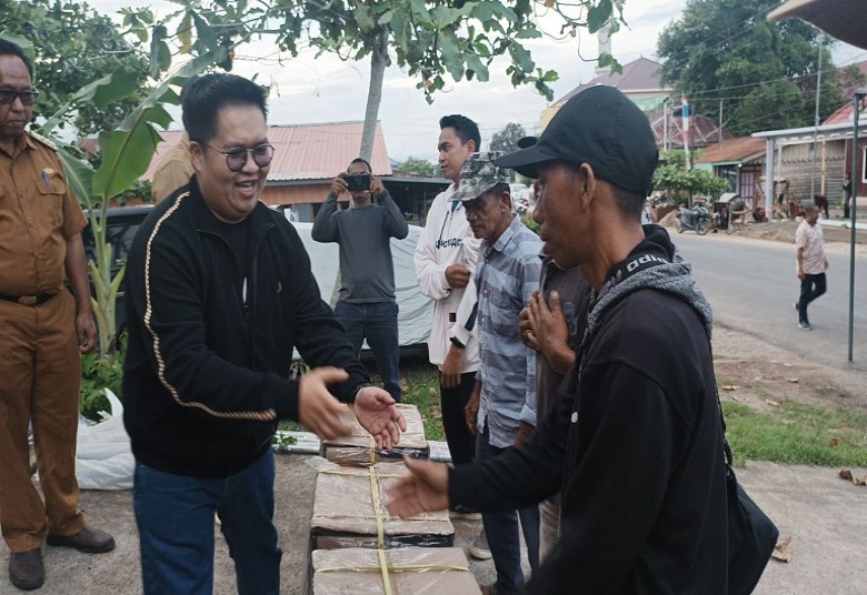 Giliran Masyarakat Muara Wis Terima Manfaat Program Kukar Idaman