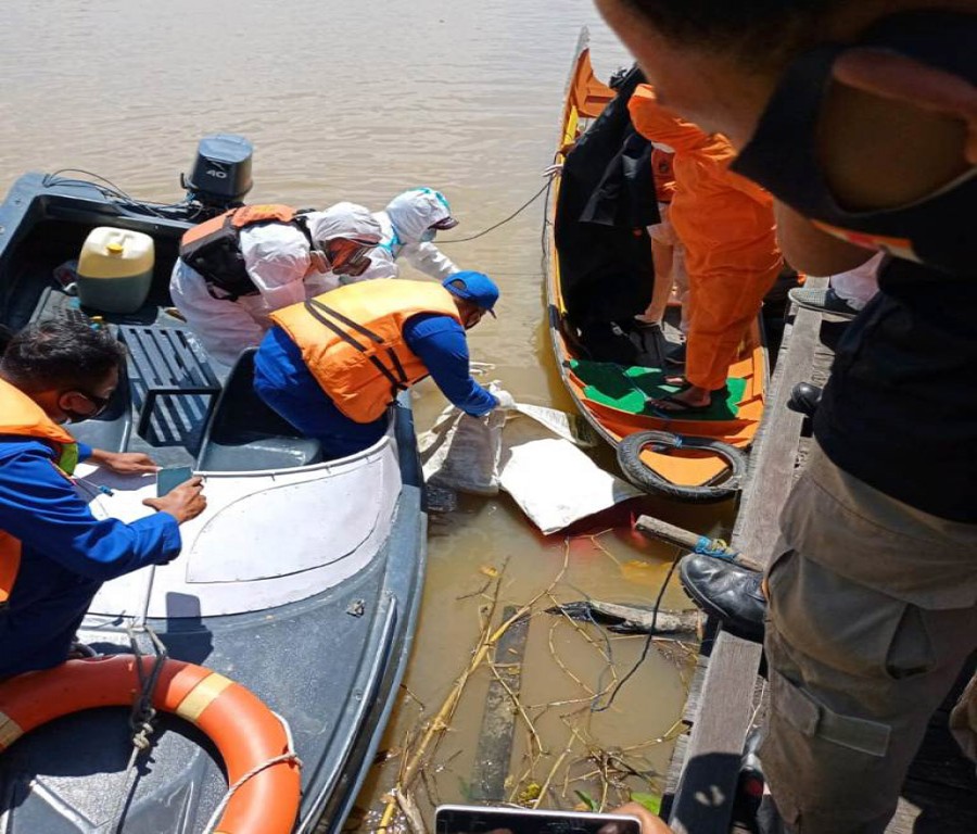 Sesosok Mayat Pria Ditemukan Mengambang di Sungai Mahakam