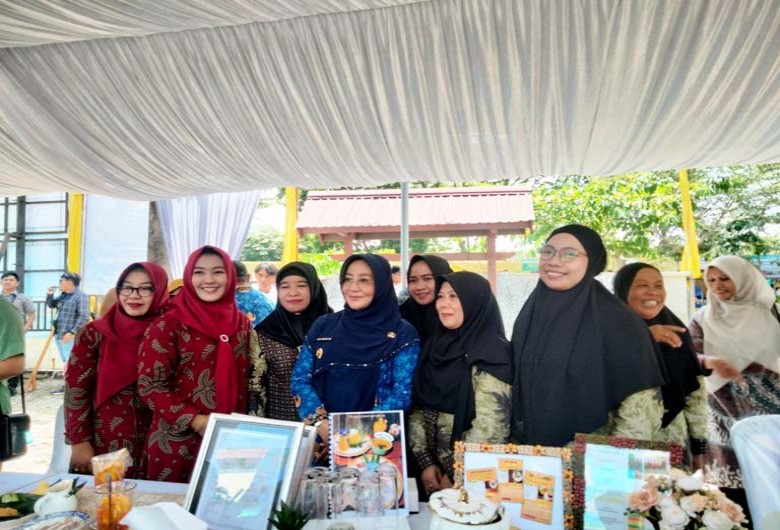 Bupati Berau Sri Juniarsih Edukasi Masyarakat Konsumsi Pangan Sehat dan Bergizi