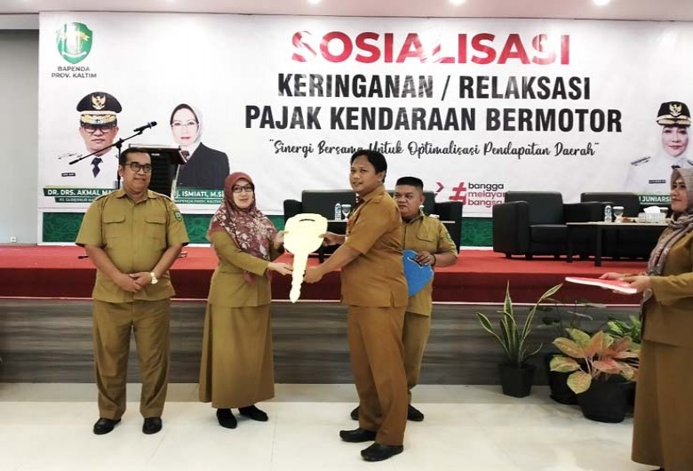 Sekkab Berau, Mendorong Masyarakat untuk Membayar Pajak Kendaraan Motor