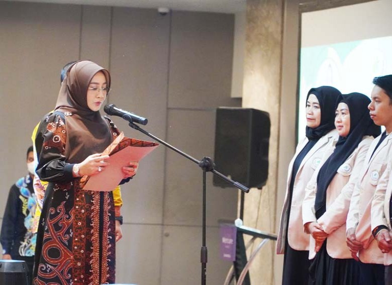 Bupati Berau Sri Juniarsih Resmi Tetapkan Pengurus IKKBS Periode 2023-2028