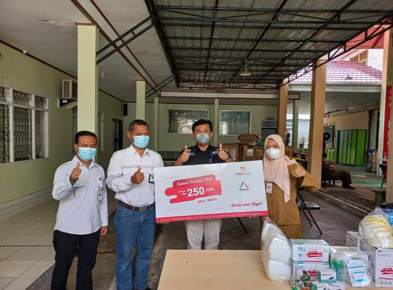 Tim Satgas Penanganan Covid-19 Kukar Terima Bantuan Alat Kesehatan