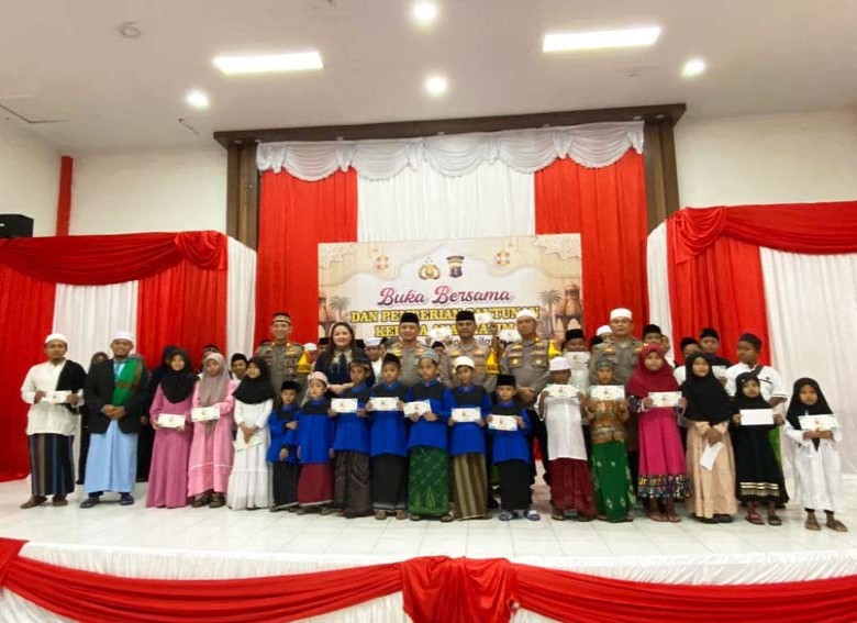 Polres Berau Mempererat Kebersamaan Melalui Buka Puasa Bersama dan Santunan Anak Yatim Piatu