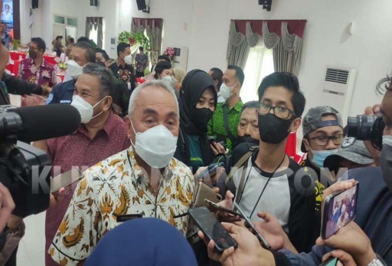 Kunker ke Bontang, Gubernur Israna Noor Tinjau Kolam Bekas Tambang PT Indominco