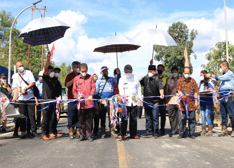 Gubernur Resmikan Underpass Simpang Blusuh