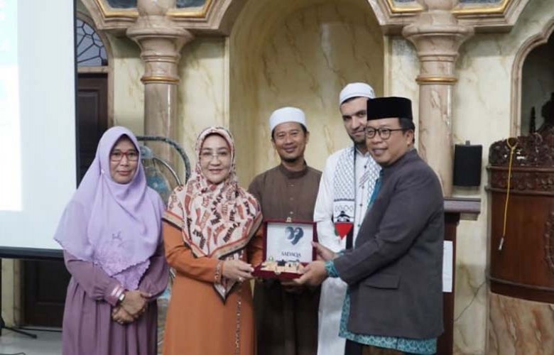 Bupati Berau Hadiri Workshop Menghafal Alquran Metode Gaza dan Berikan Infaq Rp 50 Juta