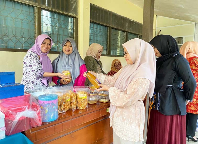 DWP-DLHK Kukar Beri Ruang Bagi Pelaku UMKM dan IKM Kukar di Kegiatan Sosialisai Pengelolaan Sampah