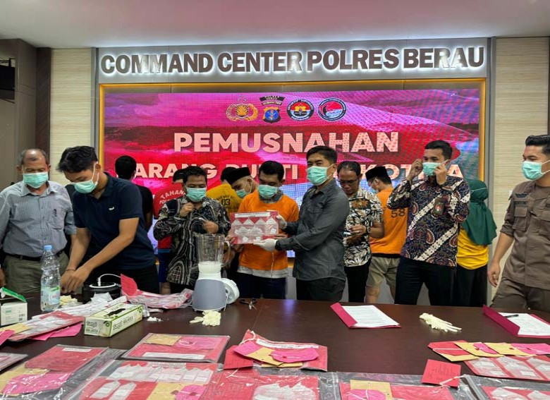 Polres Berau Musnahkan BB Narkotika dari 25 Tersangka