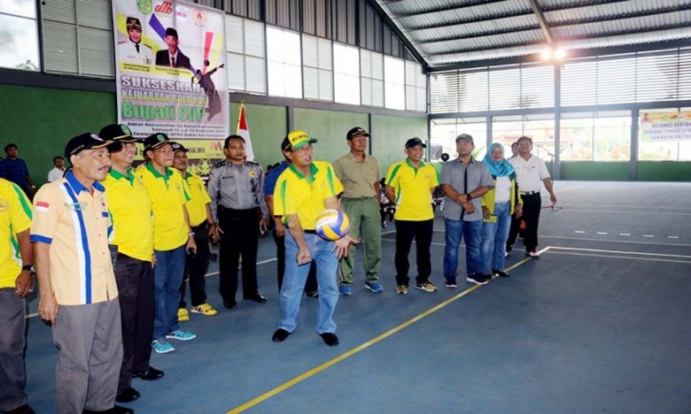 Turnamen Bola Voli Bupati Cup 2017 : Anggaran Minim, “Gandeng” Perusahaan