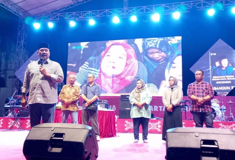 Bupati Edi Damansyah Resmi Tutup Expo Erau 2023