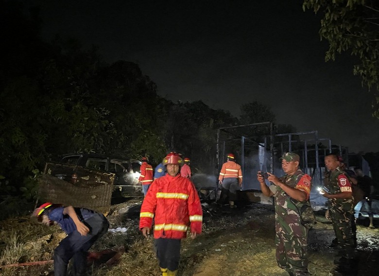 Kebakaran Hanguskan Rumah dan Mobil di Rinding Kabupaten Berau
